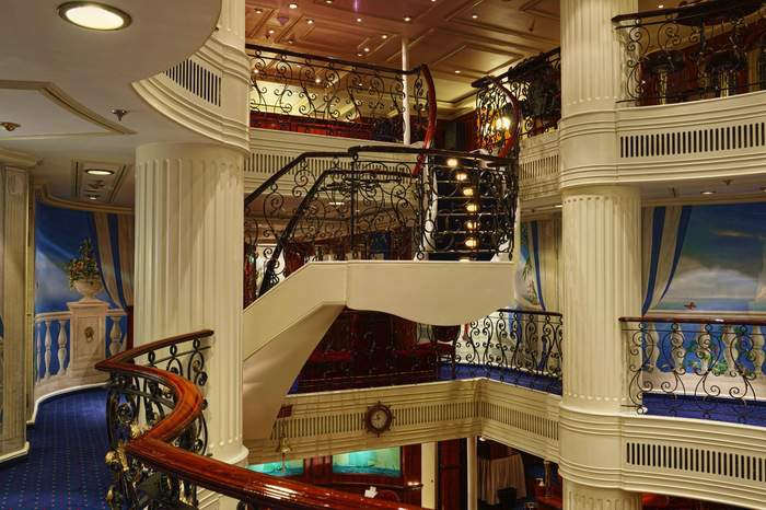 Star Clippers, Royal Clipper Interior 0.jpg